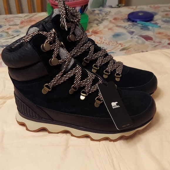 Sorel - Picture 2 of 6